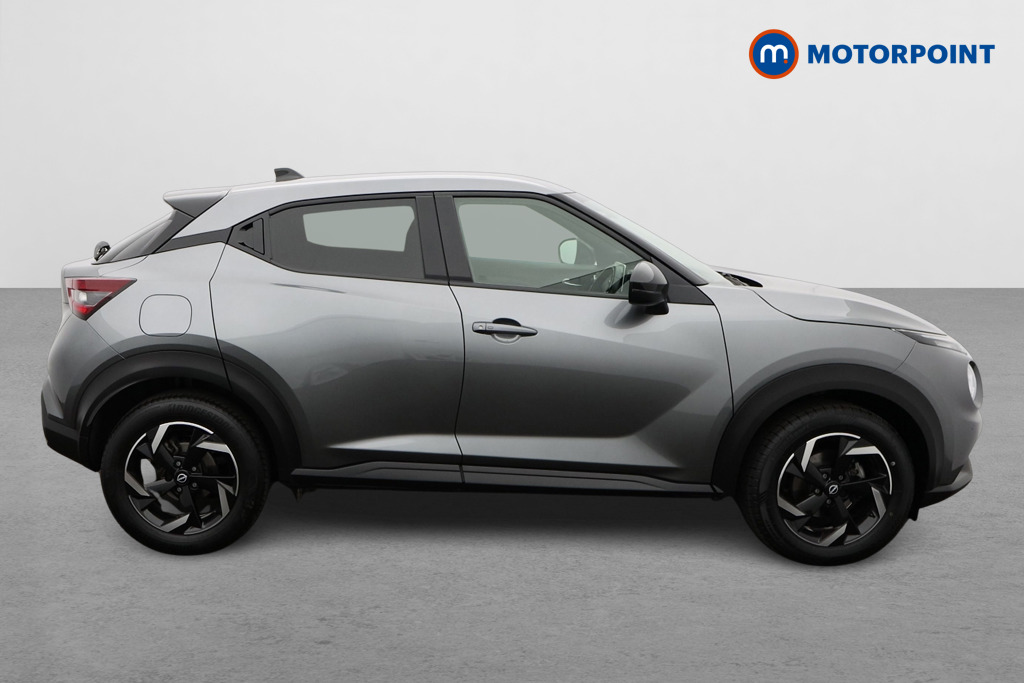Nissan Juke N-Connecta Automatic Petrol SUV - Stock Number (1560437) - Drivers side