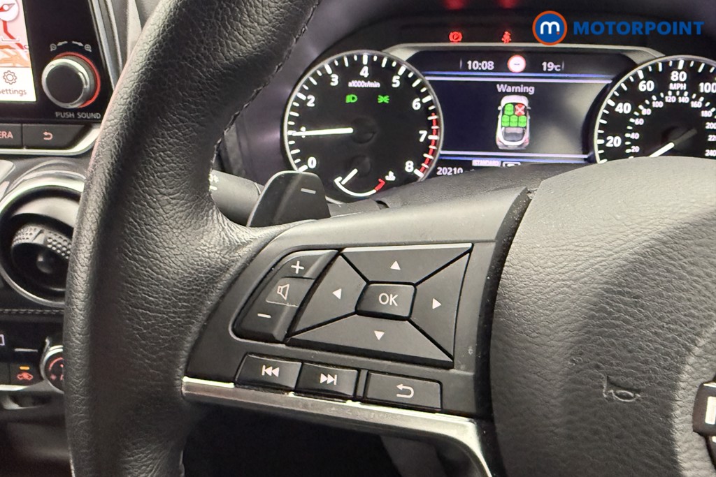Nissan Juke N-Connecta Automatic Petrol SUV - Stock Number (1560438) - 8th supplementary image
