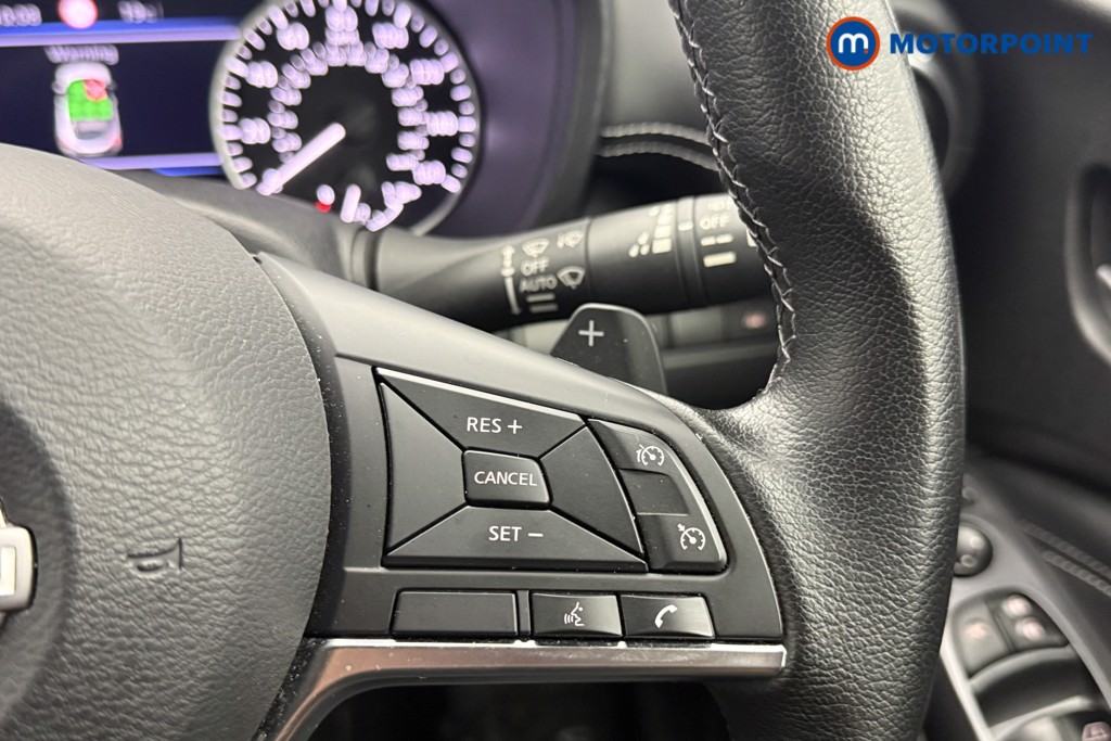 Nissan Juke N-Connecta Automatic Petrol SUV - Stock Number (1560438) - 9th supplementary image