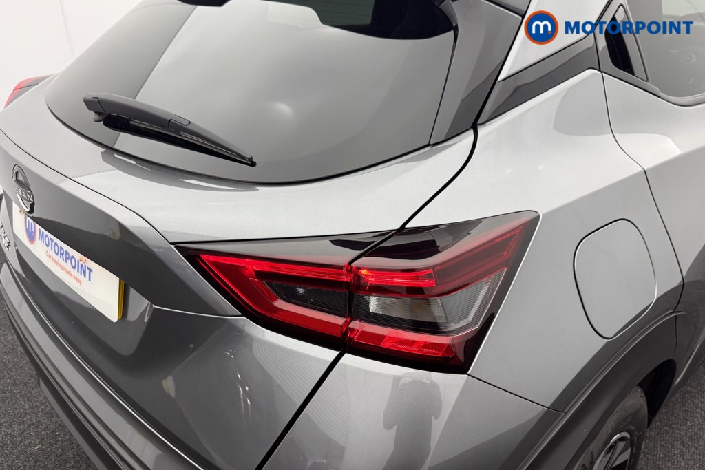 Nissan Juke N-Connecta Automatic Petrol SUV - Stock Number (1560438) - 22nd supplementary image