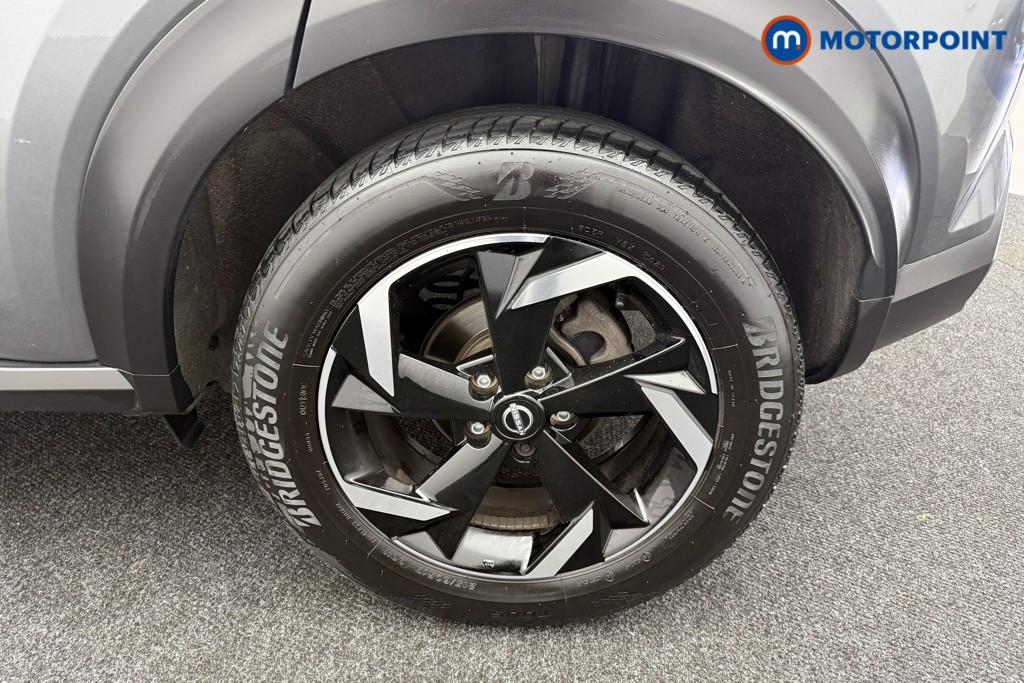 Nissan Juke N-Connecta Automatic Petrol SUV - Stock Number (1560438) - 28th supplementary image