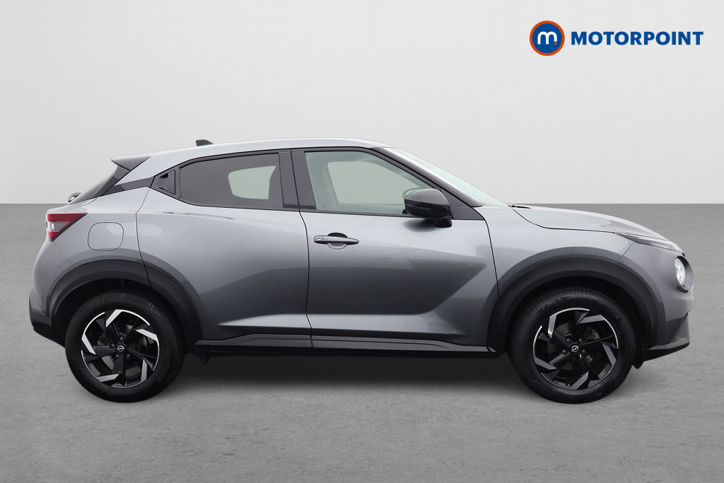 Nissan Juke N-Connecta Automatic Petrol SUV - Stock Number (1560438) - Drivers side