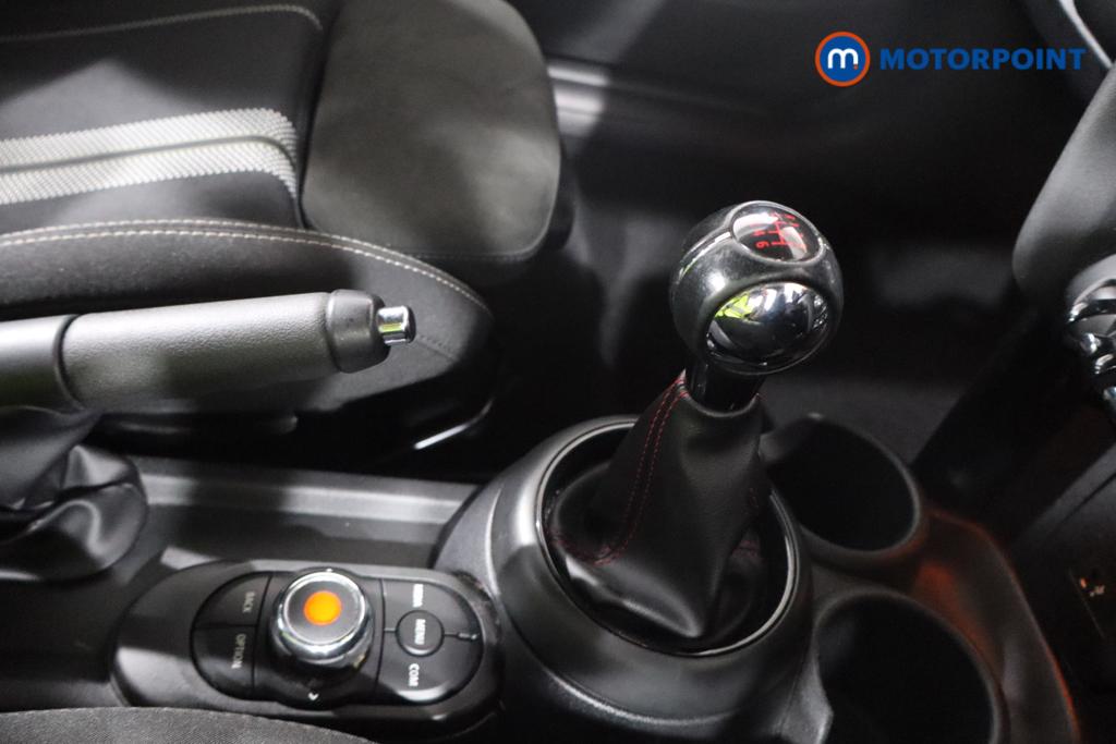 Mini Hatchback Cooper S Sport Manual Petrol Hatchback - Stock Number (1560464) - 4th supplementary image