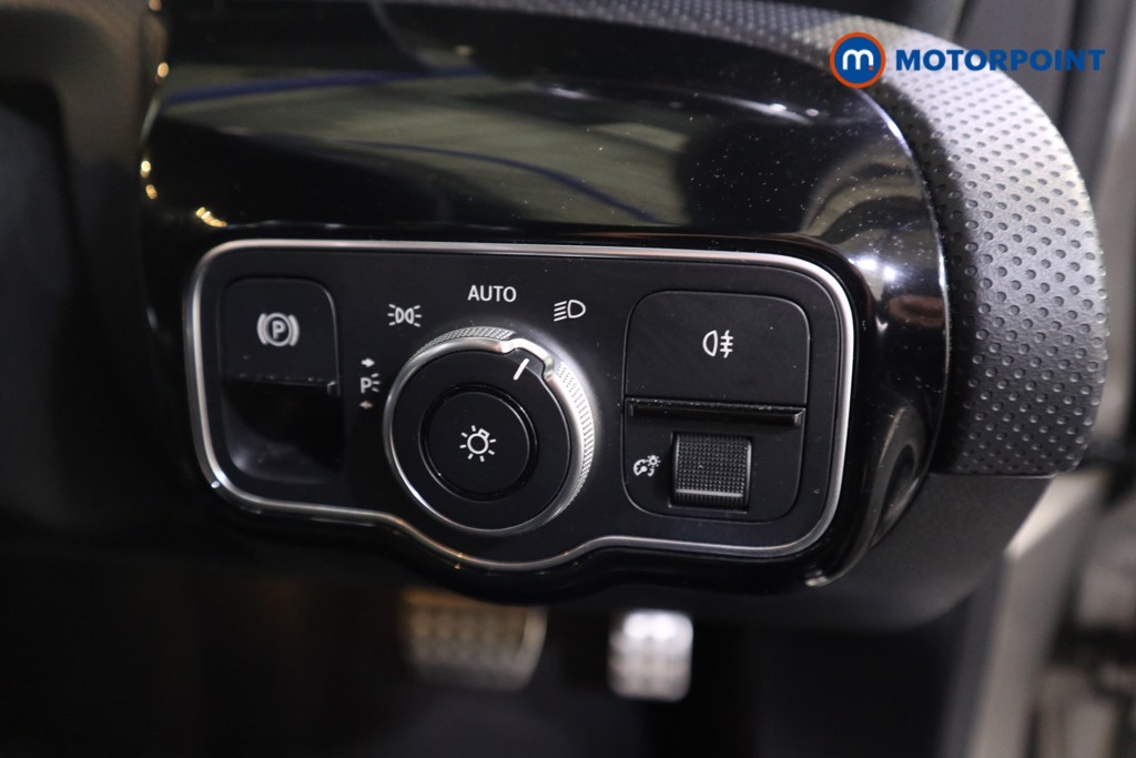 Mercedes-Benz A Class Amg Line Automatic Diesel Saloon - Stock Number (1561054) - 9th supplementary image
