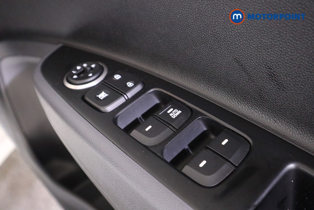 Hyundai I10 Play Manual Petrol Hatchback - Stock Number (1561759) - 10th supplementary image