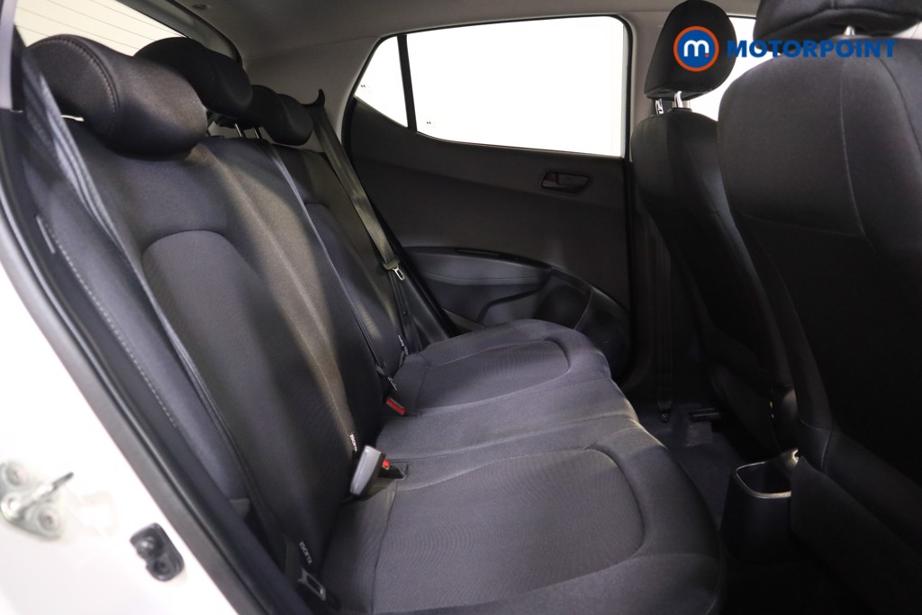 Hyundai I10 Play Manual Petrol Hatchback - Stock Number (1561759) - 12th supplementary image