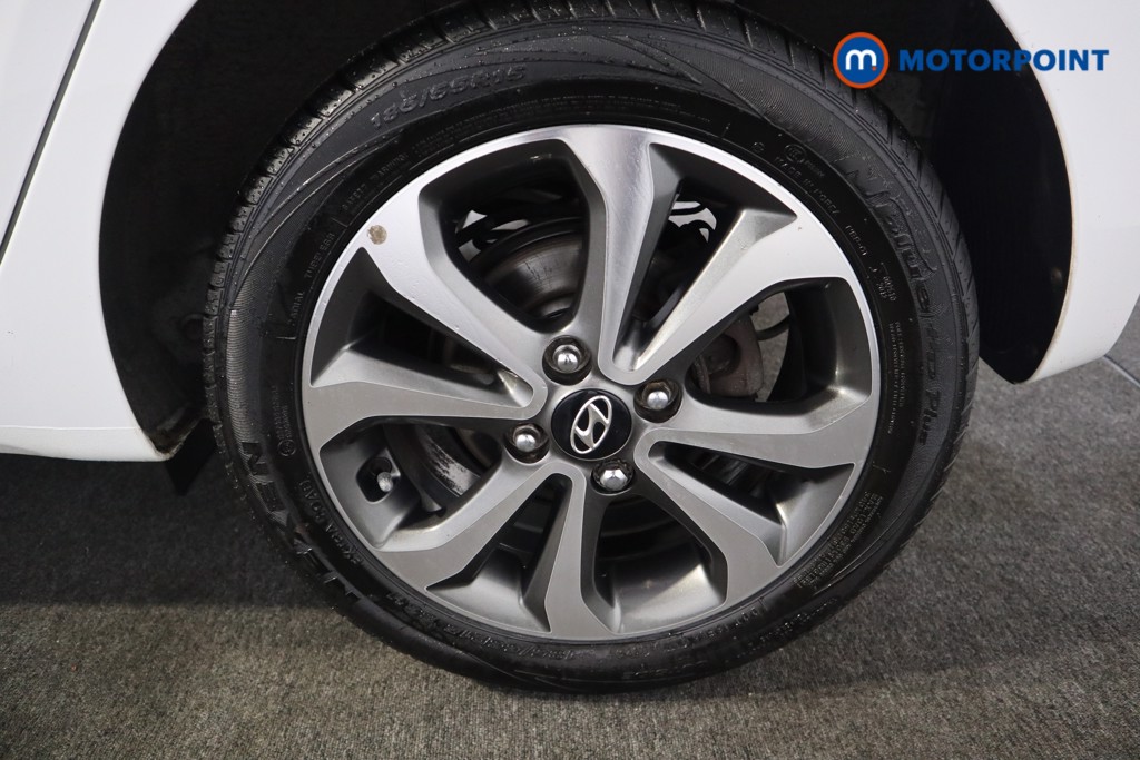 Hyundai I10 Play Manual Petrol Hatchback - Stock Number (1561759) - 17th supplementary image