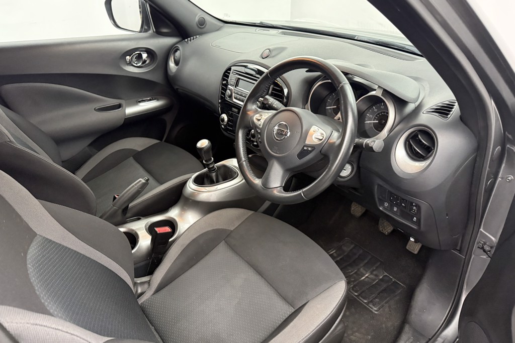 Nissan Juke Acenta Manual Petrol SUV - Stock Number (1561787) - 1st supplementary image