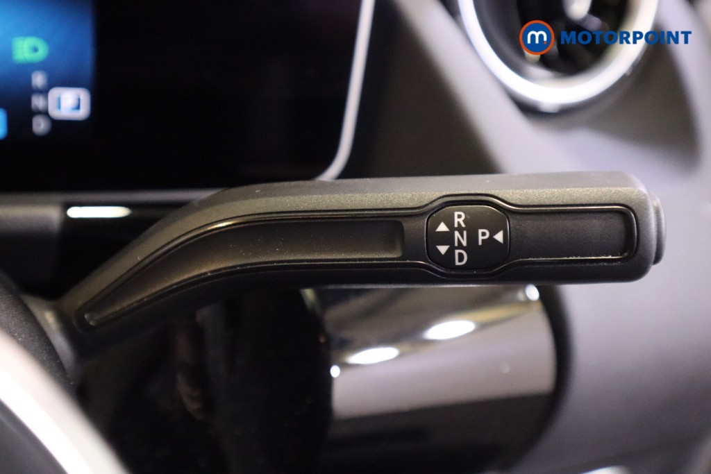 Mercedes-Benz B Class Sport Automatic Diesel Hatchback - Stock Number (1561844) - 5th supplementary image