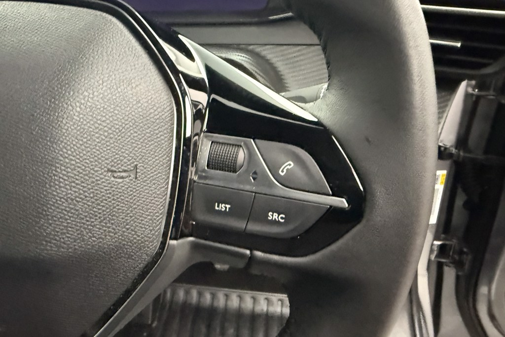 Peugeot 2008 Allure Manual Petrol SUV - Stock Number (1562299) - 4th supplementary image