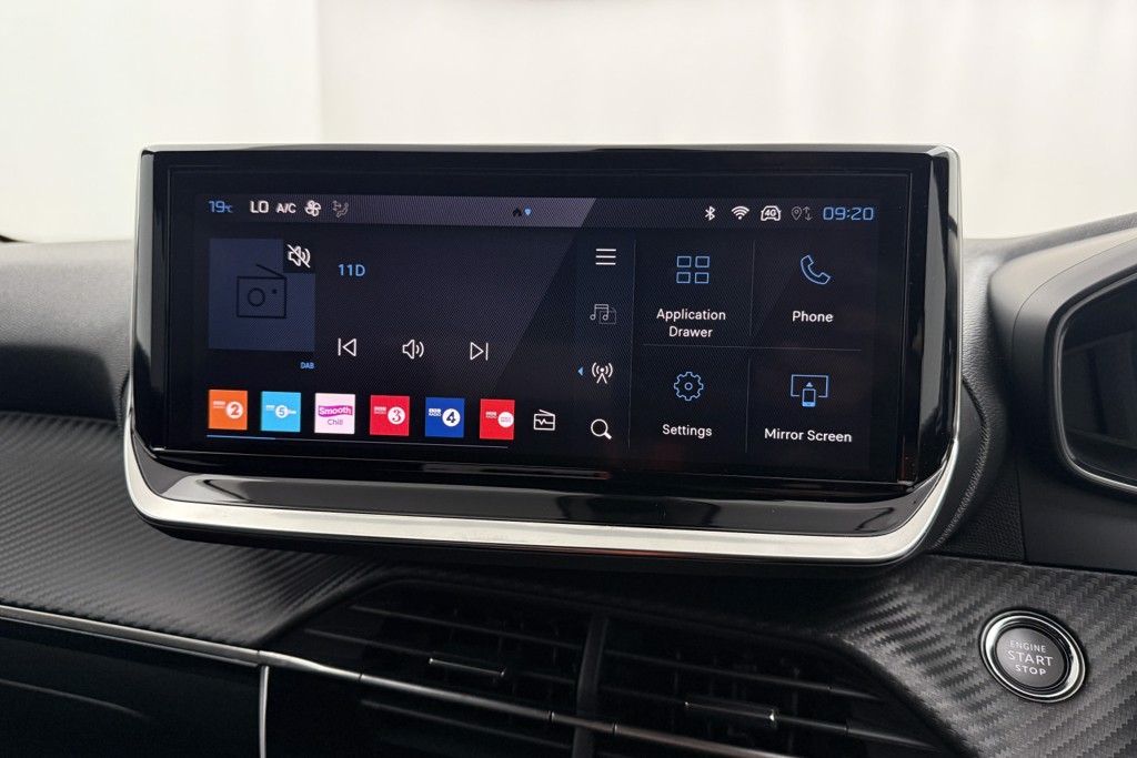 Peugeot 2008 Allure Manual Petrol SUV - Stock Number (1562299) - 7th supplementary image