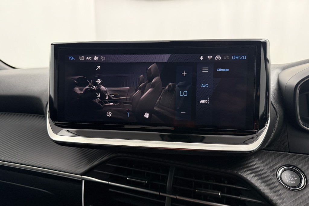 Peugeot 2008 Allure Manual Petrol SUV - Stock Number (1562299) - 8th supplementary image