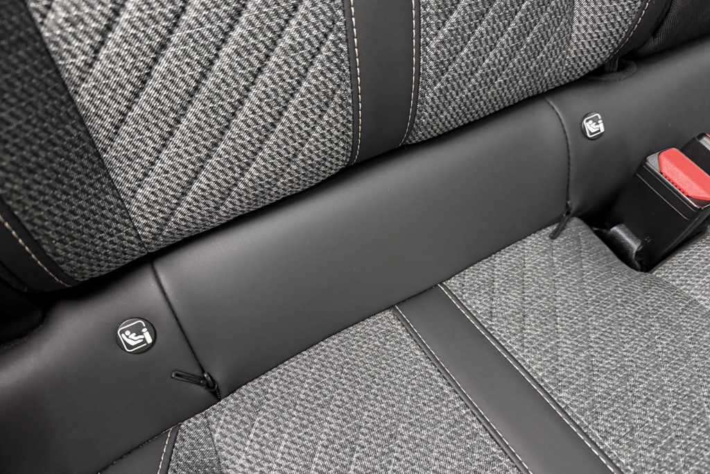 Peugeot 2008 Allure Manual Petrol SUV - Stock Number (1562299) - 22nd supplementary image