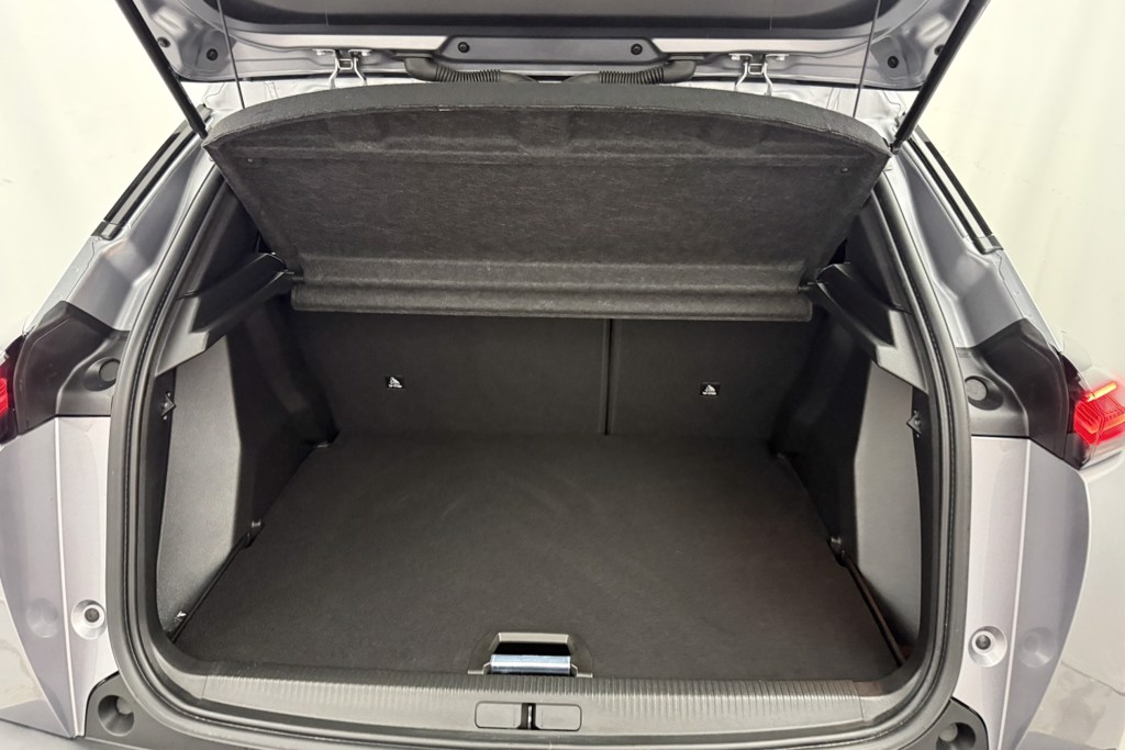 Peugeot 2008 Allure Manual Petrol SUV - Stock Number (1562299) - 24th supplementary image