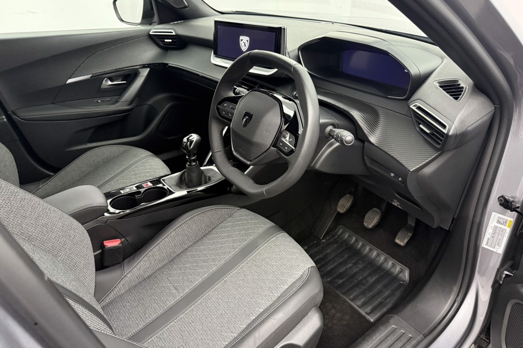 Peugeot 2008 Allure Manual Petrol SUV - Stock Number (1562299) - 1st supplementary image