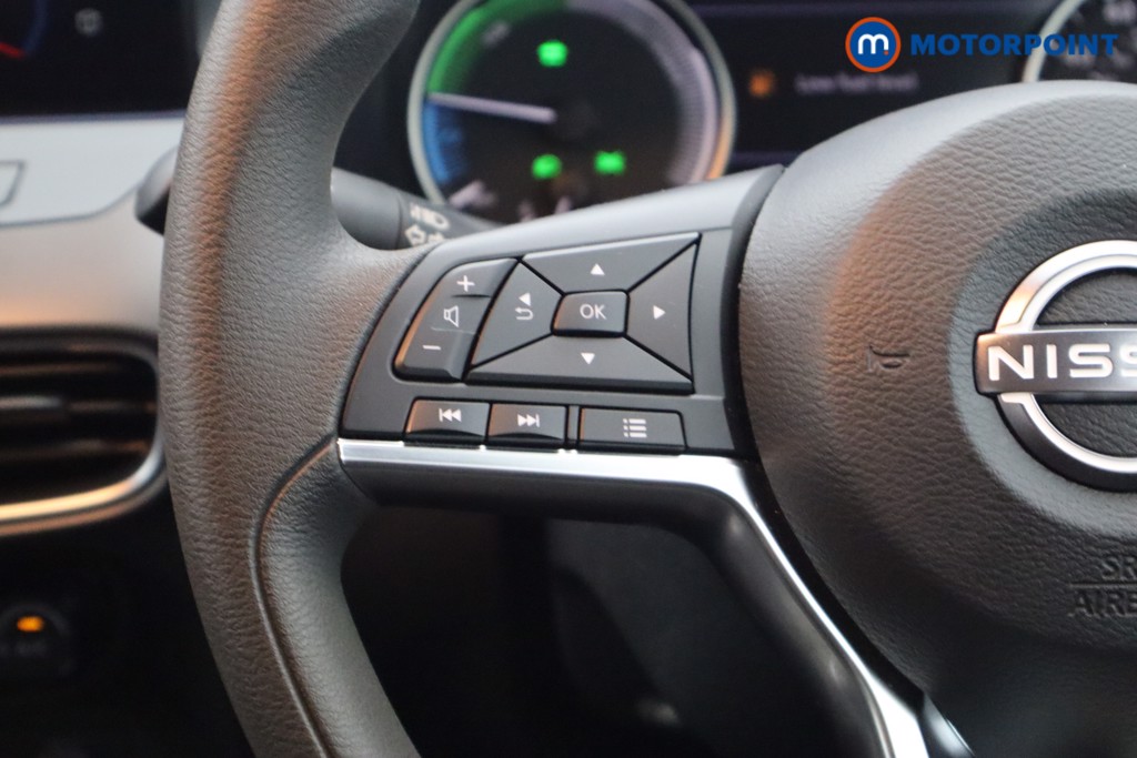 Nissan Juke Acenta Premium Automatic Petrol-Electric Hybrid SUV - Stock Number (1562374) - 4th supplementary image