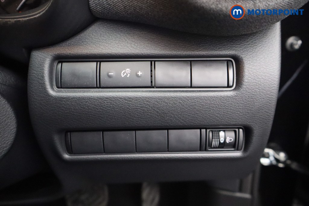 Nissan Juke Acenta Premium Automatic Petrol-Electric Hybrid SUV - Stock Number (1562374) - 14th supplementary image