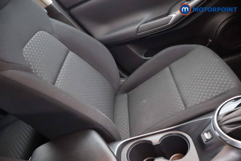 Nissan Juke Acenta Premium Automatic Petrol-Electric Hybrid SUV - Stock Number (1562374) - 16th supplementary image