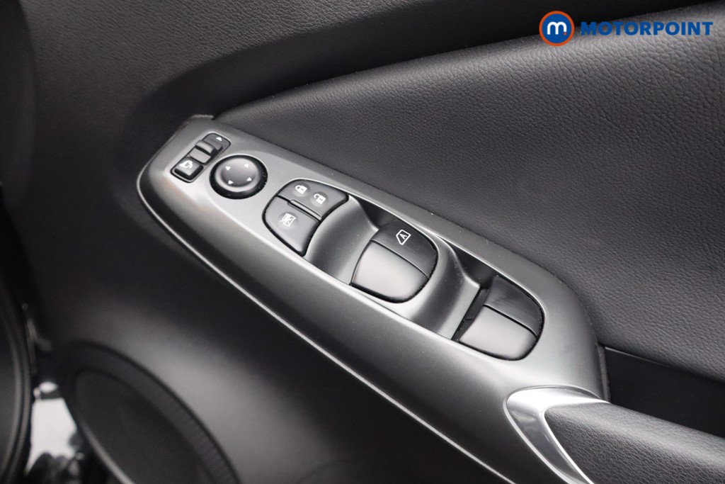 Nissan Juke Acenta Premium Automatic Petrol-Electric Hybrid SUV - Stock Number (1562374) - 17th supplementary image