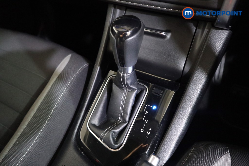 Toyota Auris Icon Tech Automatic Petrol Hatchback - Stock Number (1562395) - 8th supplementary image