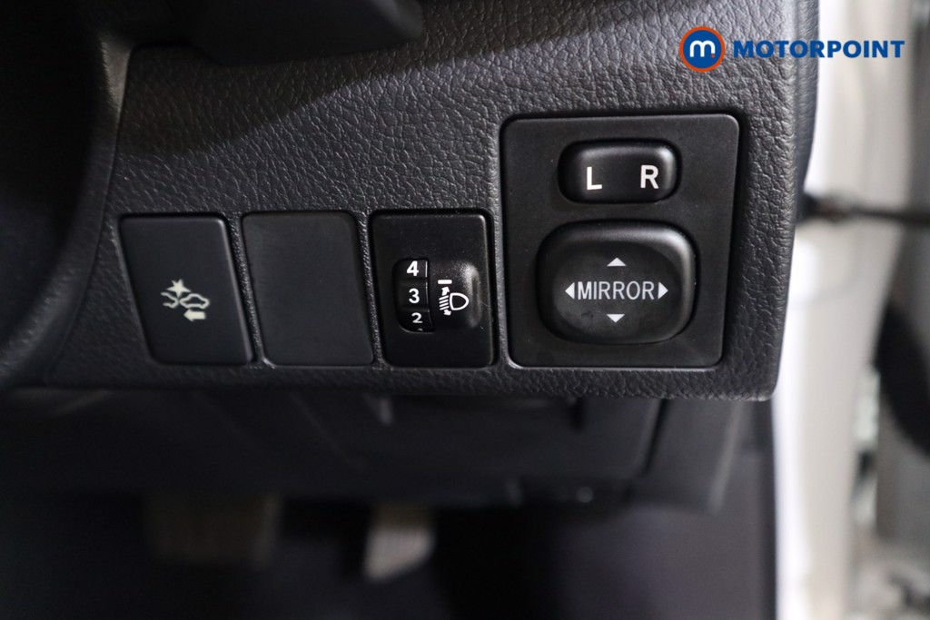Toyota Auris Icon Tech Automatic Petrol Hatchback - Stock Number (1562395) - 9th supplementary image