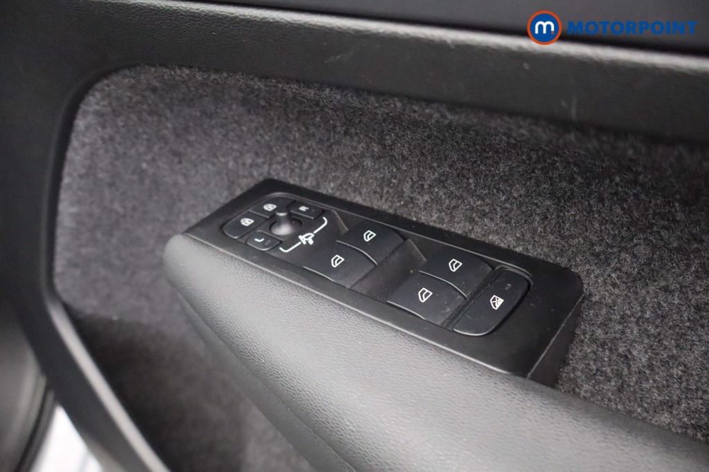 Volvo Xc40 R Design Automatic Petrol SUV - Stock Number (1562700) - 16th supplementary image