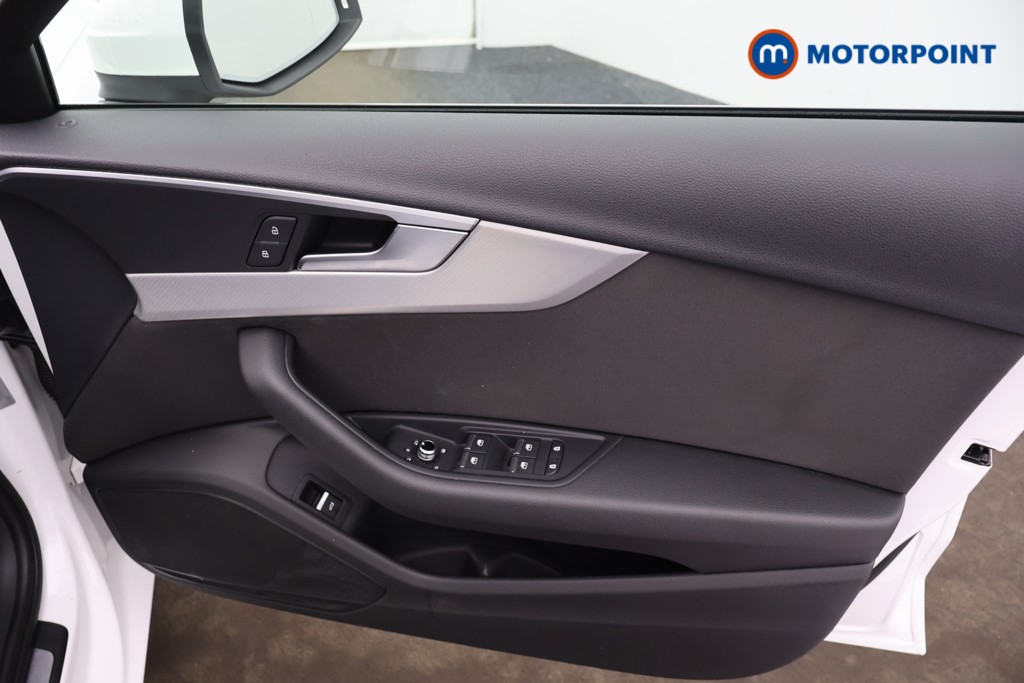 Audi A4 Technik Automatic Diesel Saloon - Stock Number (1562715) - 9th supplementary image