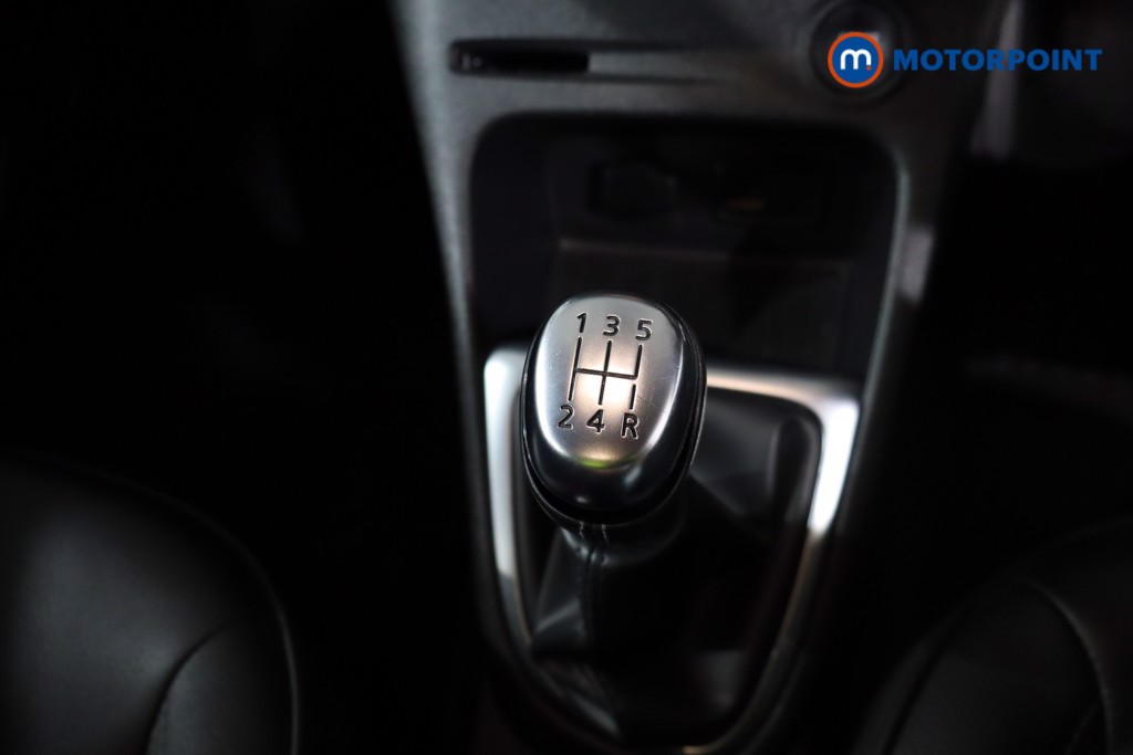 Renault Captur Gt Line Manual Diesel SUV - Stock Number (1562746) - 19th supplementary image