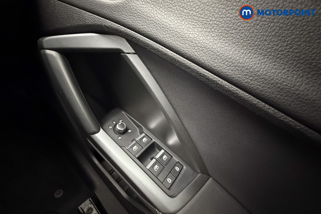 Audi Q3 S Line Automatic Petrol SUV - Stock Number (1562967) - 11th supplementary image