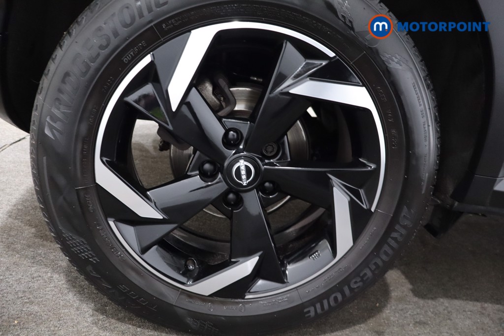 Nissan Juke N-Connecta Manual Petrol SUV - Stock Number (1563177) - 10th supplementary image
