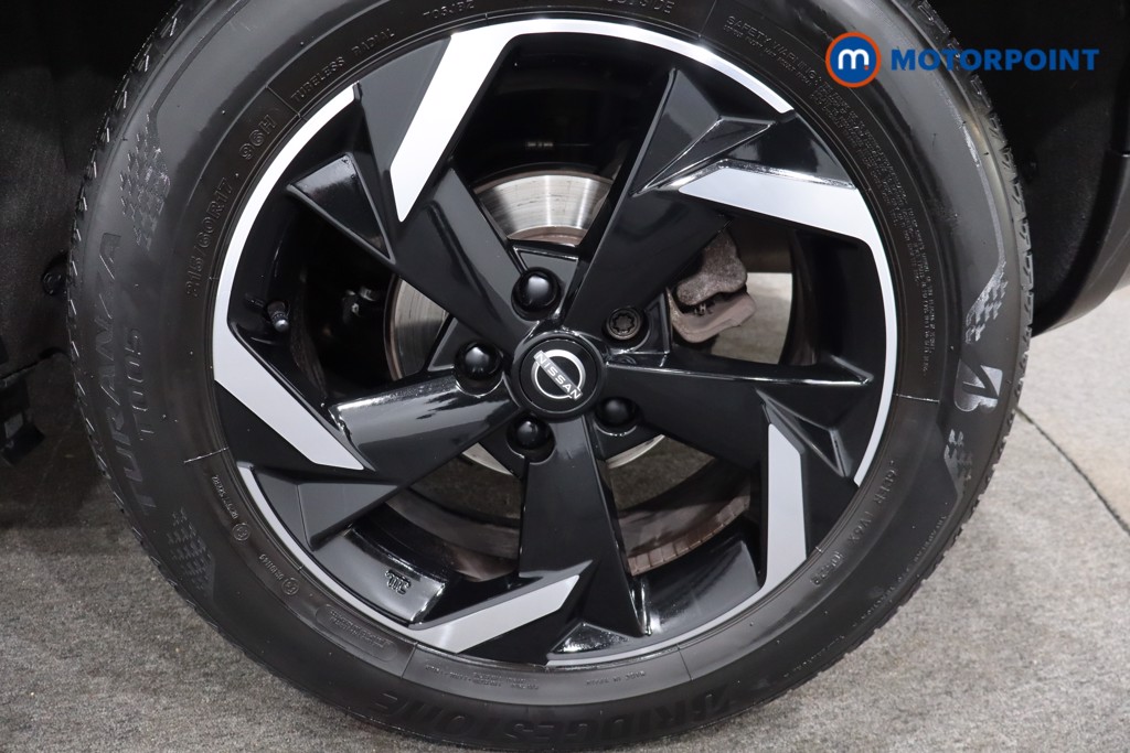 Nissan Juke N-Connecta Manual Petrol SUV - Stock Number (1563177) - 12th supplementary image