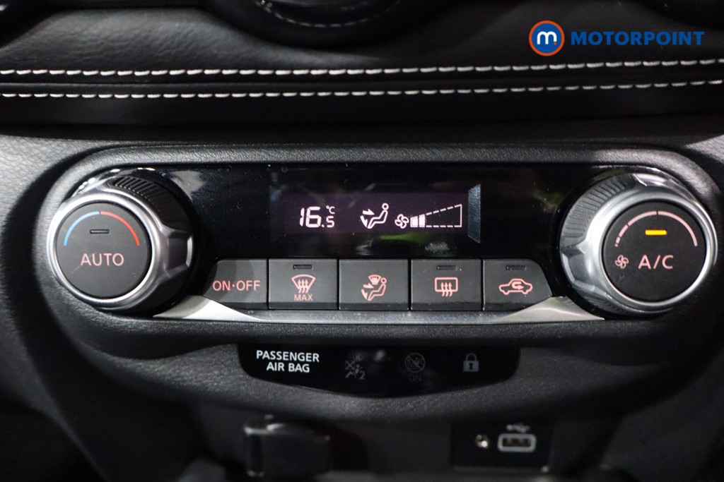 Nissan Juke N-Connecta Manual Petrol SUV - Stock Number (1563177) - 17th supplementary image