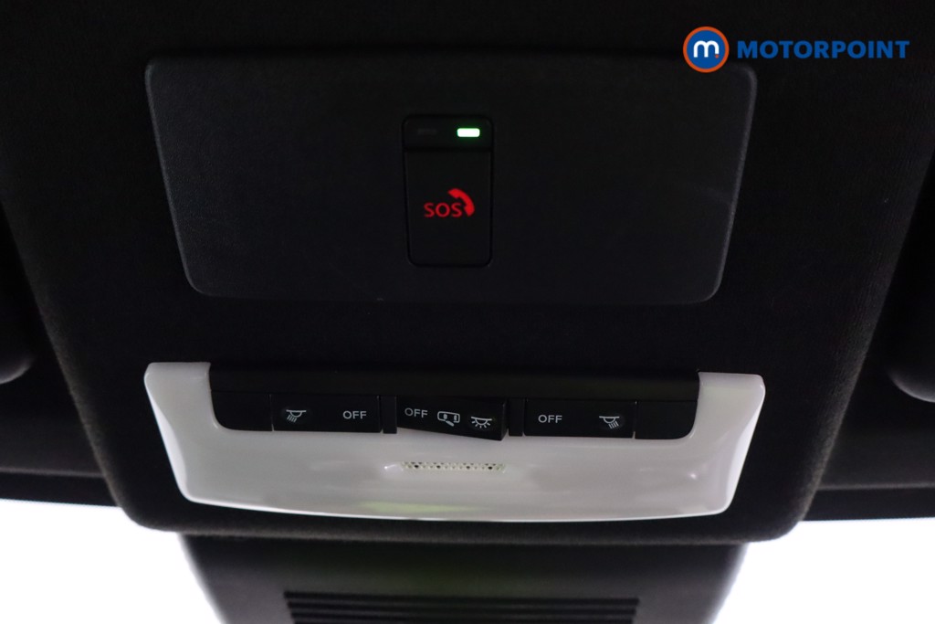 Nissan Juke N-Connecta Manual Petrol SUV - Stock Number (1563177) - 21st supplementary image
