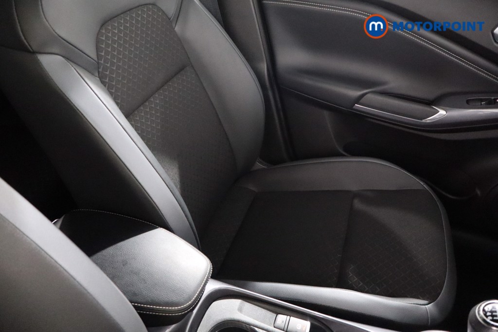Nissan Juke N-Connecta Manual Petrol SUV - Stock Number (1563177) - 25th supplementary image