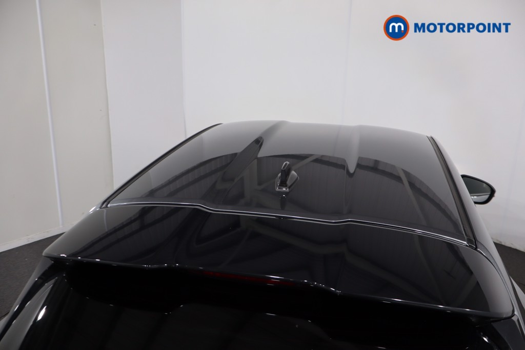 Nissan Juke N-Connecta Manual Petrol SUV - Stock Number (1563177) - 29th supplementary image