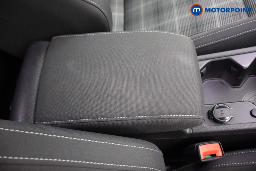 Volkswagen Golf GTD Automatic Diesel Hatchback - Stock Number (1563306) - 7th supplementary image