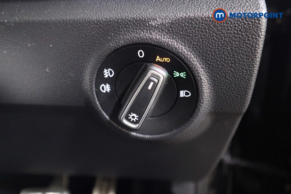 Volkswagen T-Roc SEL Automatic Petrol SUV - Stock Number (1563380) - 9th supplementary image