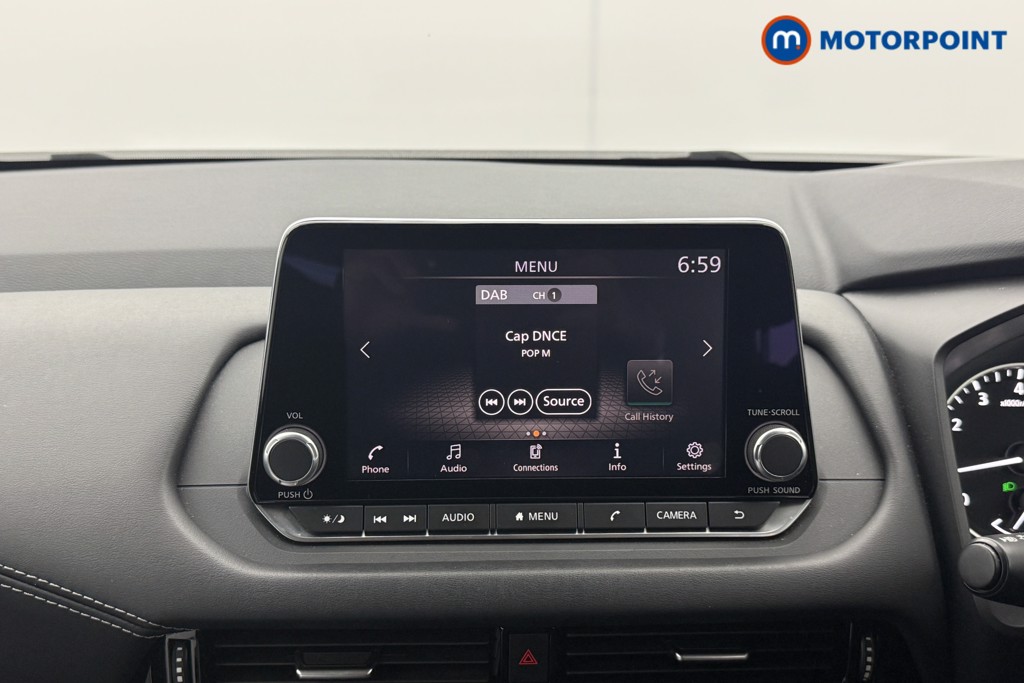 Nissan Qashqai Acenta Premium Automatic Petrol SUV - Stock Number (1563434) - 2nd supplementary image