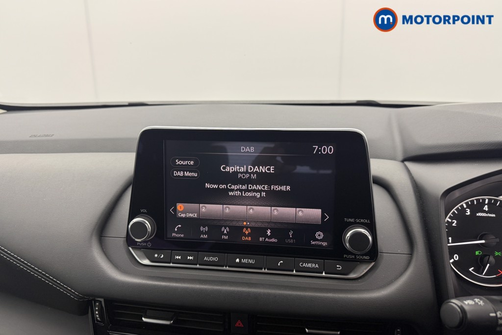 Nissan Qashqai Acenta Premium Automatic Petrol SUV - Stock Number (1563434) - 12th supplementary image