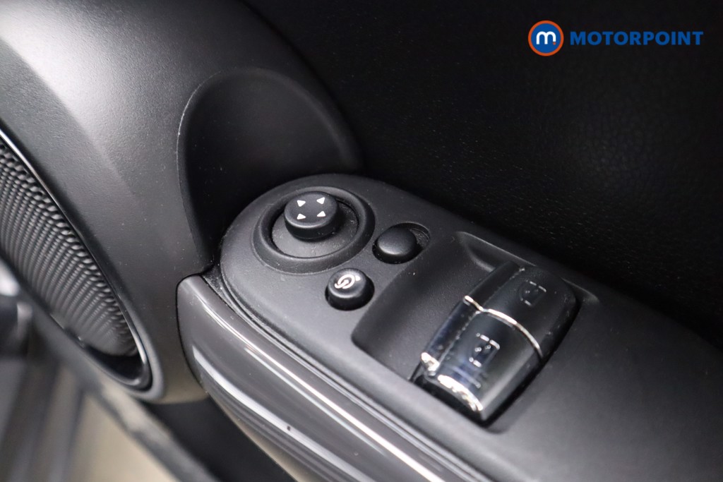 Mini Hatchback Cooper Classic Automatic Petrol Hatchback - Stock Number (1563458) - 9th supplementary image