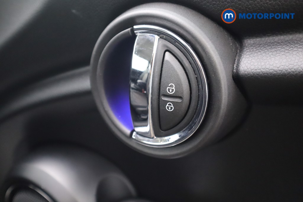 Mini Hatchback Cooper Classic Automatic Petrol Hatchback - Stock Number (1563458) - 10th supplementary image