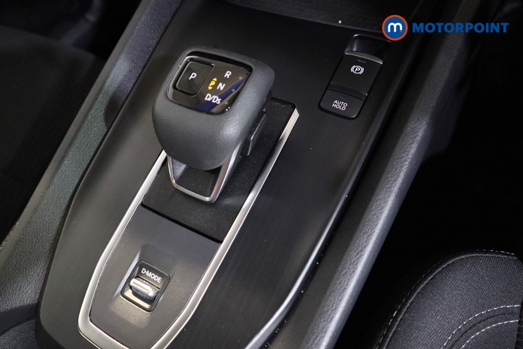 Nissan Qashqai Acenta Premium Automatic Petrol SUV - Stock Number (1563461) - 8th supplementary image