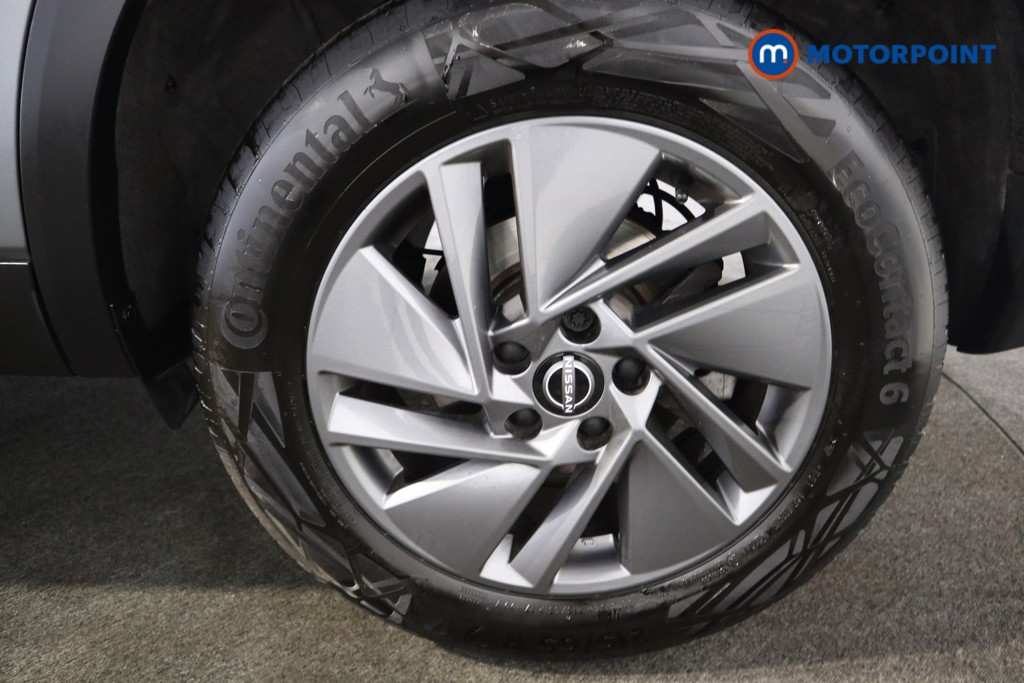 Nissan Qashqai Acenta Premium Automatic Petrol SUV - Stock Number (1563461) - 17th supplementary image