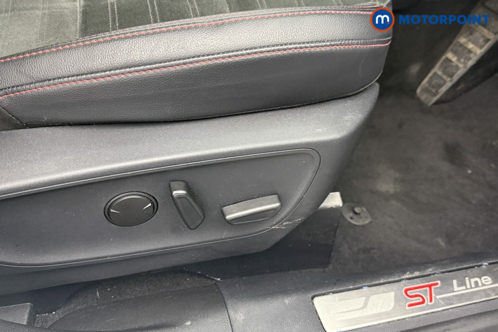 Ford Kuga St-Line X Edition Automatic Petrol Plug-In Hybrid SUV - Stock Number (1563511) - 14th supplementary image