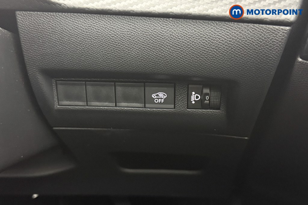 Peugeot 2008 Allure Manual Petrol SUV - Stock Number (1563548) - 10th supplementary image