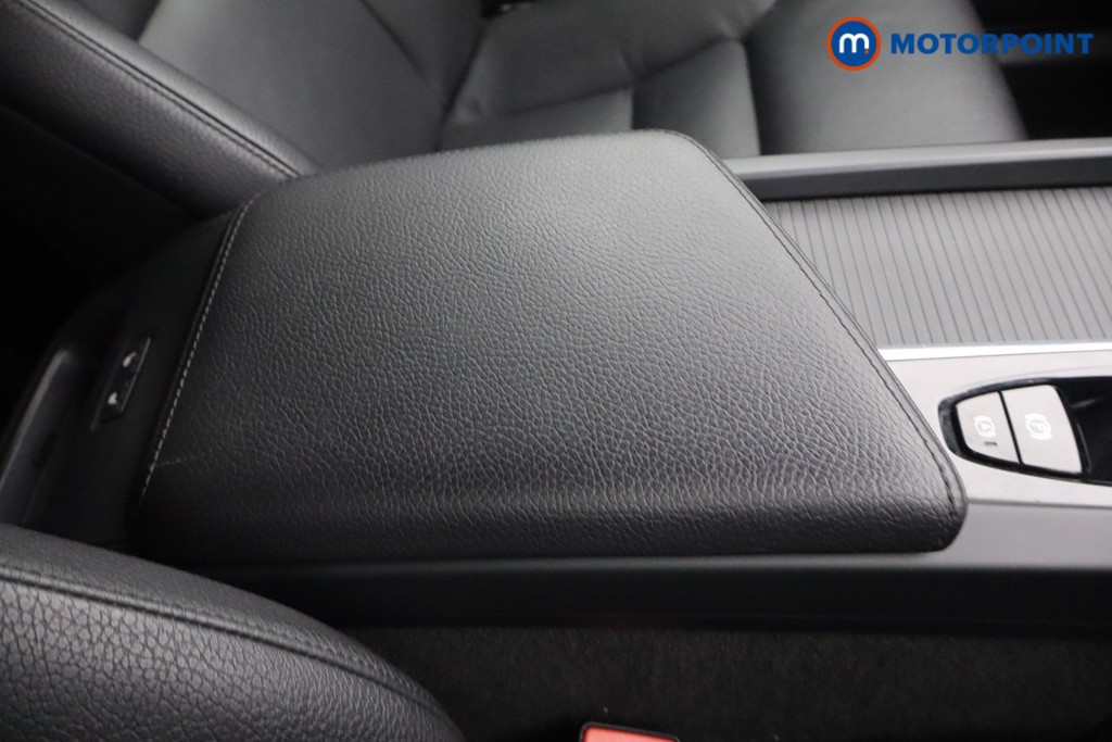Volvo Xc60 Momentum Automatic Petrol SUV - Stock Number (1563602) - 7th supplementary image