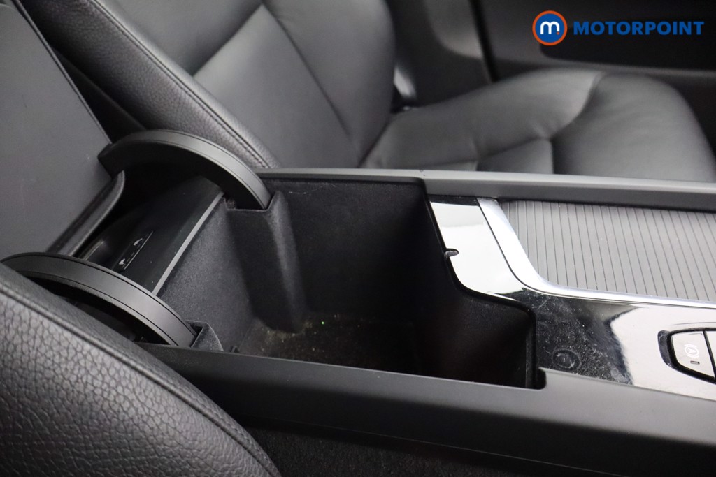 Volvo Xc60 Momentum Automatic Petrol SUV - Stock Number (1563602) - 8th supplementary image