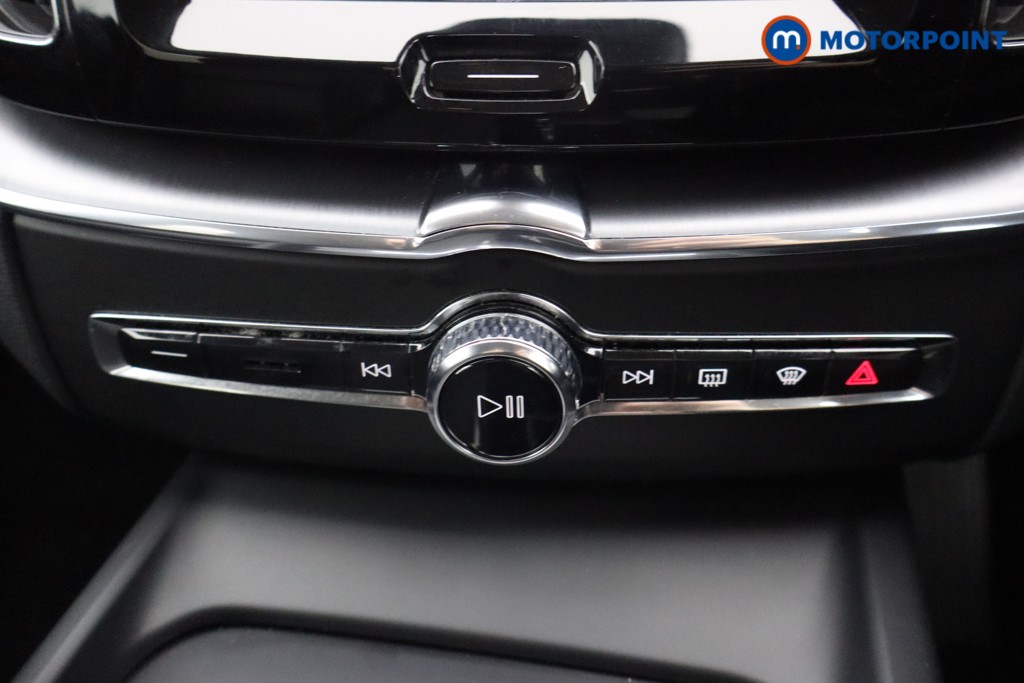 Volvo Xc60 Momentum Automatic Petrol SUV - Stock Number (1563602) - 11th supplementary image