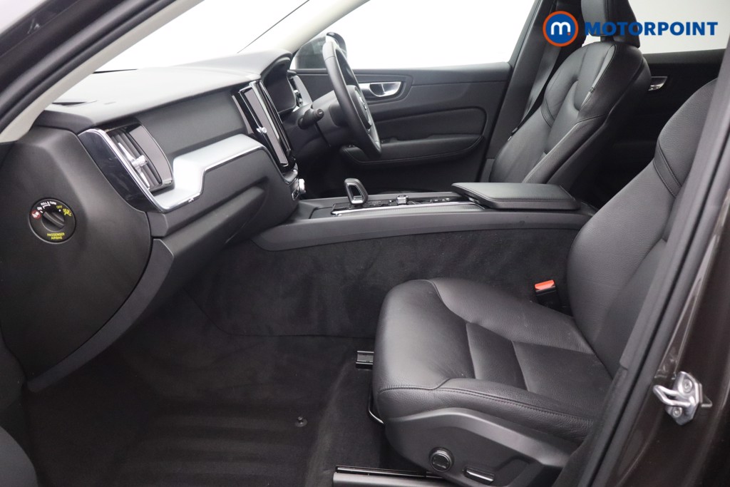 Volvo Xc60 Momentum Automatic Petrol SUV - Stock Number (1563602) - 23rd supplementary image