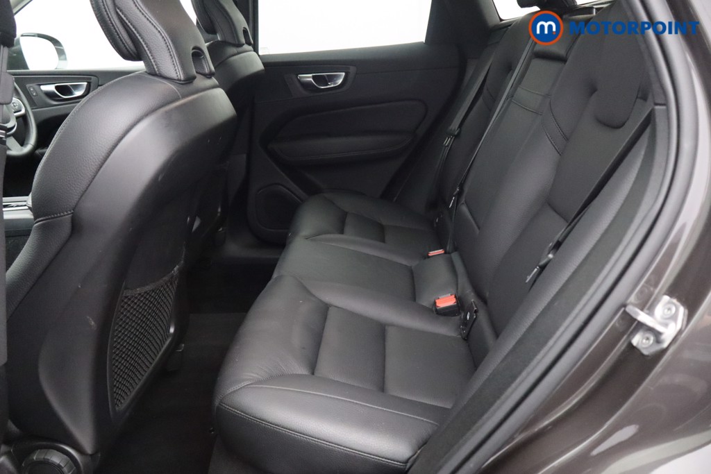 Volvo Xc60 Momentum Automatic Petrol SUV - Stock Number (1563602) - 24th supplementary image
